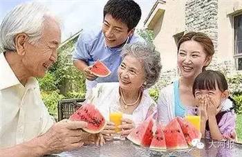 水果奶奶的心水之选，第二主论坛官方网页深度解析